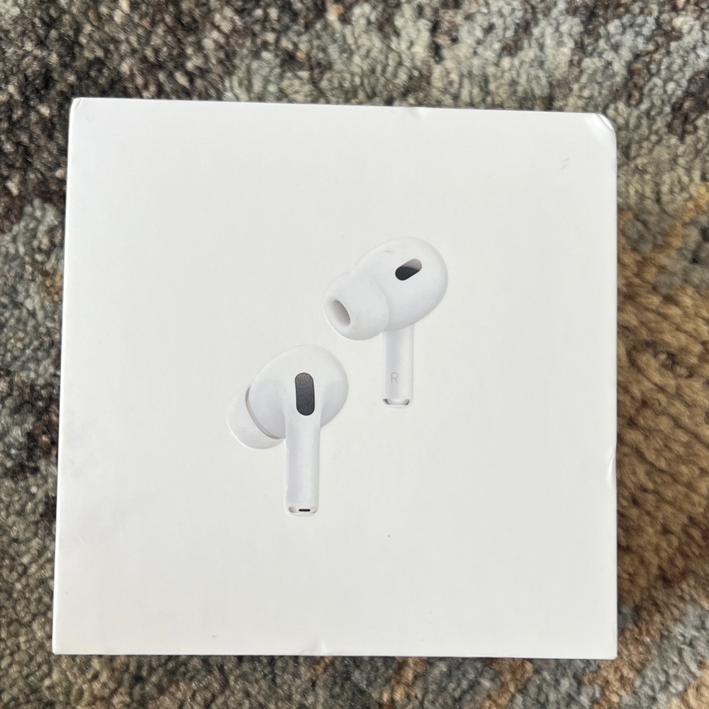 White Wireless Earbuds